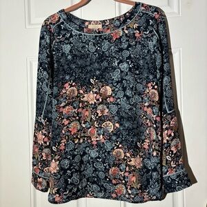 ❤️2/$15 or 3/$21❤️ Loft Outlet Floral Tunic Top, Size Small